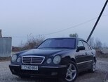 Mercedes E 240-1