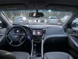 Hyundai Sonata-16