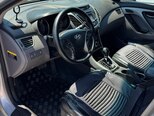 Hyundai Elantra-6