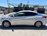 Hyundai Elantra-12