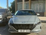 Hyundai Elantra-2