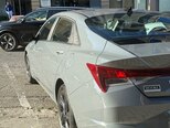 Hyundai Elantra-4