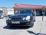 Mercedes E 240-1