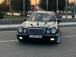 Mercedes E 240-1