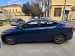 Hyundai Elantra-8
