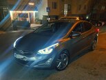 Hyundai Elantra-4