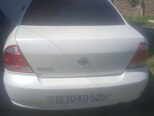 Nissan Sunny-4