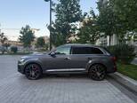 Audi Q7-5