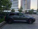 Audi Q7-4