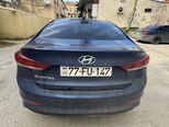 Hyundai Elantra-9