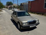 Mercedes 190-1