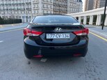 Hyundai Elantra-3