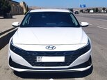 Hyundai Elantra-1