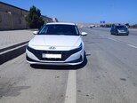 Hyundai Elantra-8