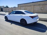 Hyundai Elantra-9