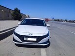Hyundai Elantra-15