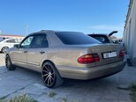 Mercedes E 240-2