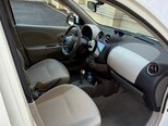 Nissan March-9