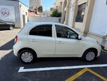 Nissan March-8