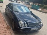 Mercedes E 220-1