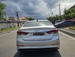 Hyundai Elantra-12