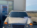 Mercedes E 240-5