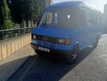 Mercedes 208 D-12