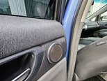 Toyota Prius-16