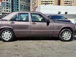 Mercedes 190-4