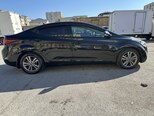 Hyundai Elantra-4