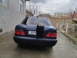 Mercedes E 200-2