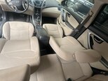 Hyundai Elantra-11