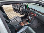 Mercedes E 280-11