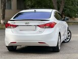 Hyundai Elantra-4