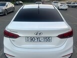 Hyundai Accent-4