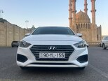 Hyundai Accent-1