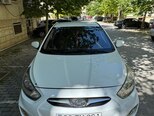 Hyundai Accent-2