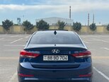 Hyundai Elantra-4