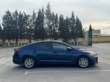 Hyundai Elantra-6