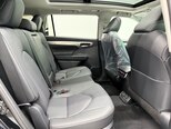 Toyota Highlander-13