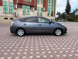 Toyota Prius-4
