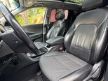 Hyundai Santa Fe-12