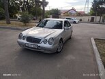 Mercedes E 320-2