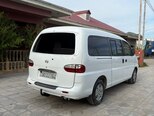 Hyundai H-1-9