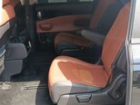 Kia Carnival-8
