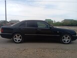 Mercedes E 240-3