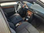 Mercedes 200 E-16