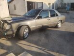 Mercedes 200 E-5