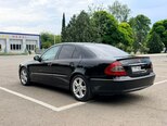 Mercedes E 220-11