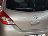 Nissan Tiida-5